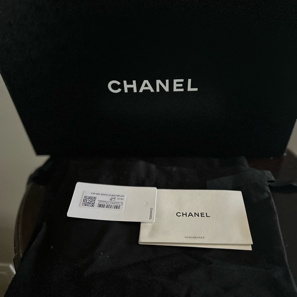 CHANEL Fabric Womens Logo Sneakers
6.5 Black White - Picture 13 of 14